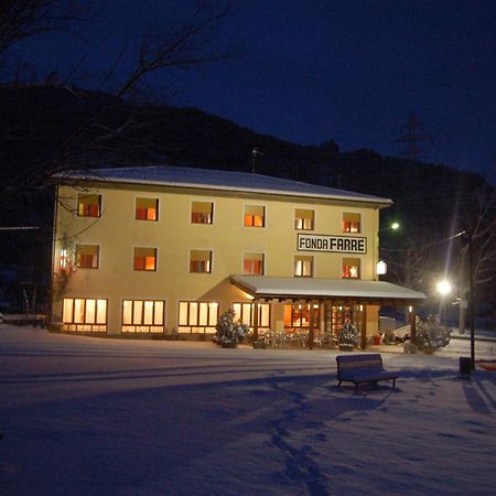 Fonda Farre Hotel Baro  Exterior photo